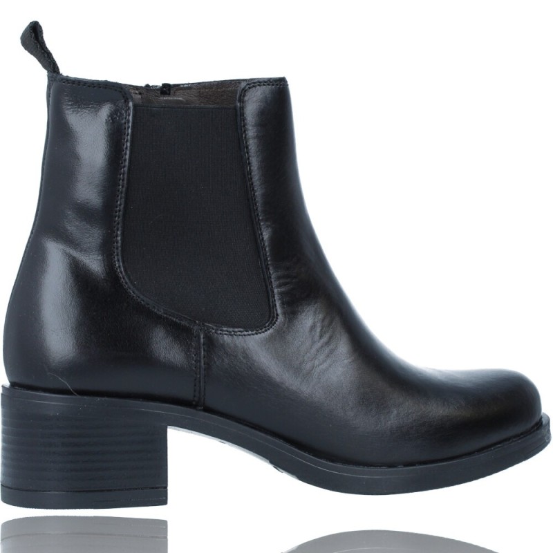 Casual Leather Chelsea Boots for Women by Luis Gonzalo 5110M